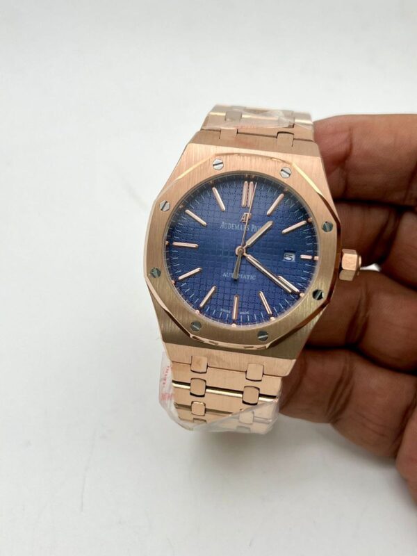 Audemars Piguet Duplicate watch India showcasing premium features and stylish design