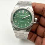 Audemars Piguet copy watch with brand box and extra straps